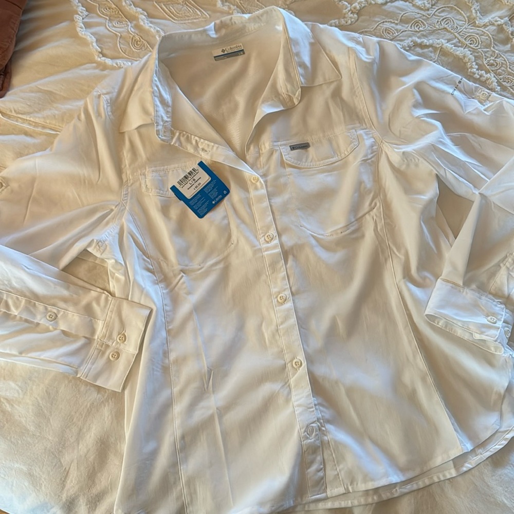 NWT Women’s Columbia Hiking Top Omni-Shade Size Large